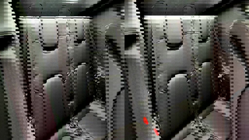 Used 2023 Tesla Model Y Long Range image 28