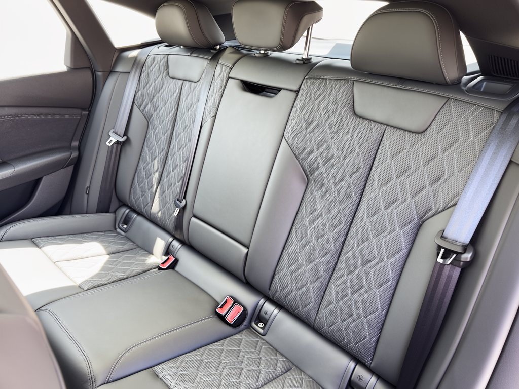New 2027 Audi S6 e-tron Premium Plus AWD/4WD image 25