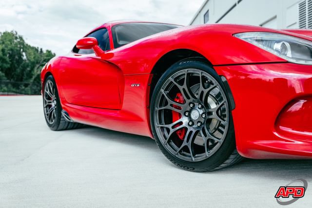 Used 2014 SRT Viper GTS w/ GTS Laguna Interior Package RWD image 28
