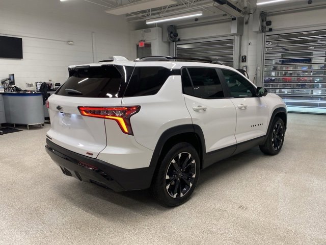 Certified 2025 Chevrolet Equinox RS w/ Safety and Technology Package image 5