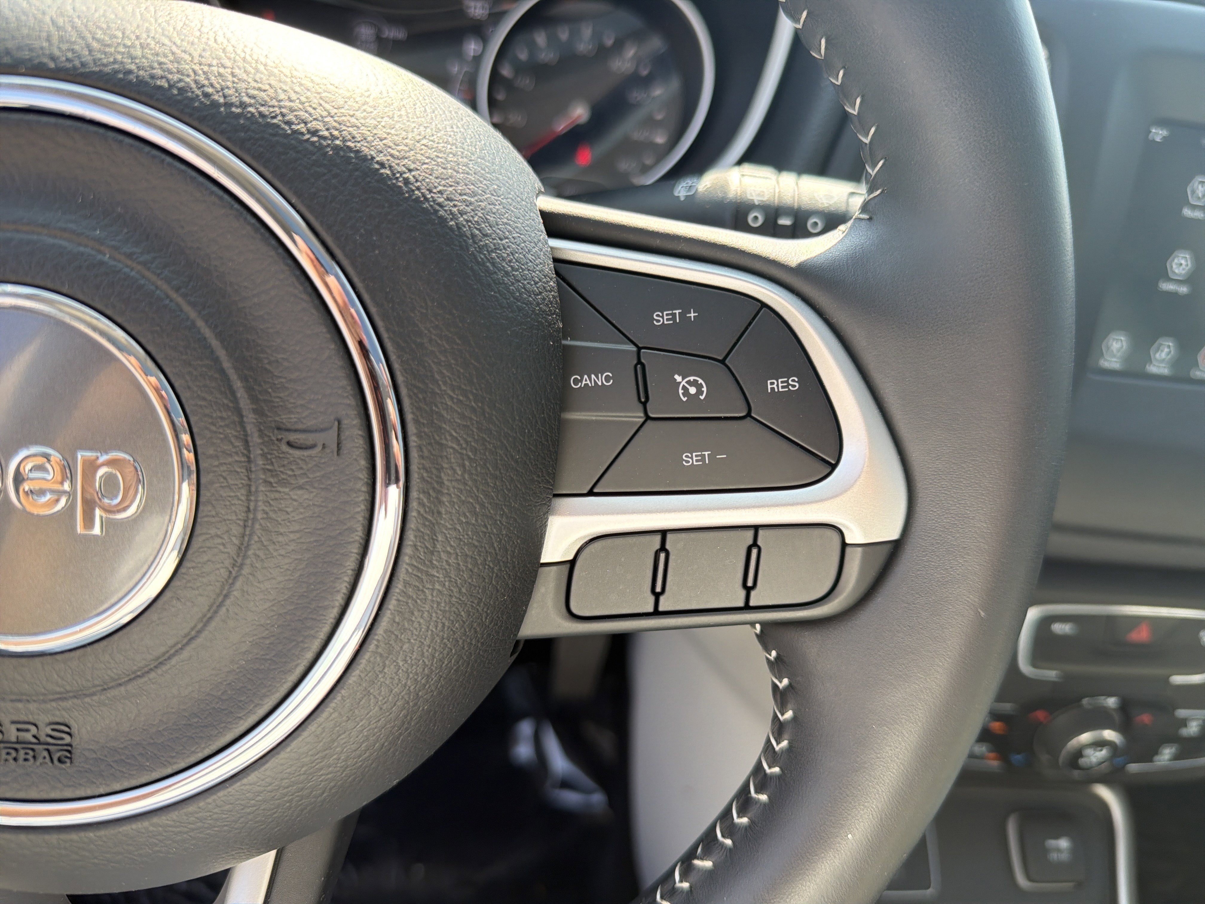 Used 2019 Jeep Compass Latitude w/ Popular Equipment Group image 31