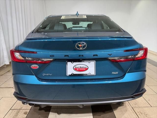New 2026 Toyota Camry SE image 4