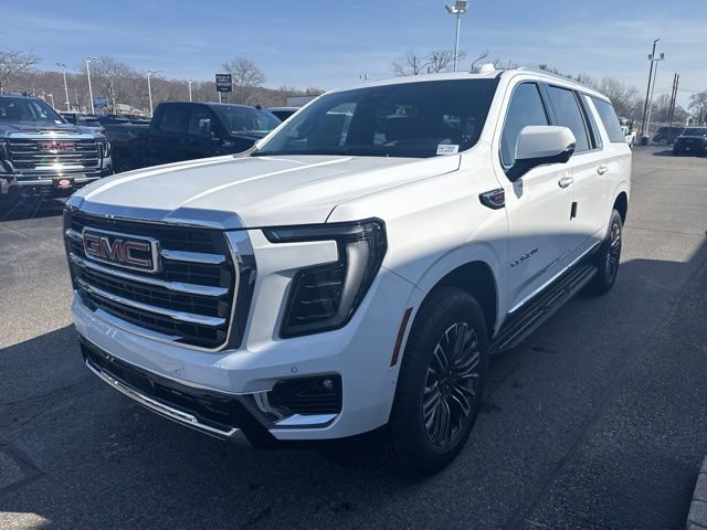 New 2026 GMC Yukon XL Elevation image 3