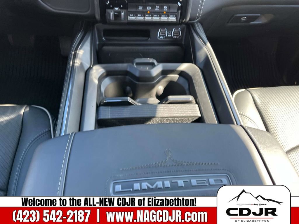 New 2024 RAM 3500 Limited image 16