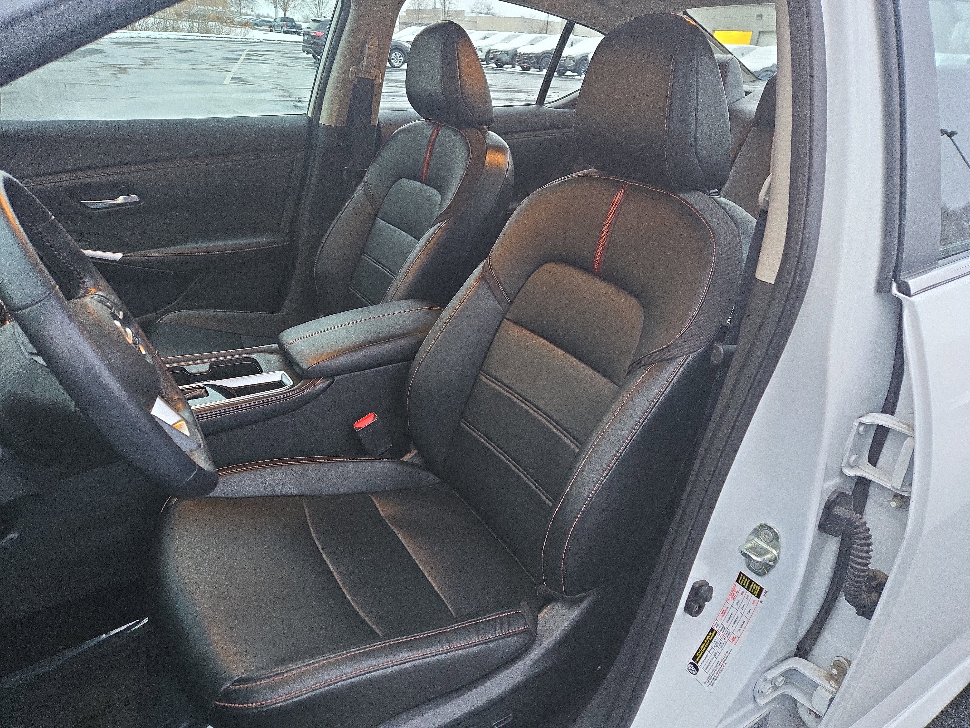 Used 2021 Nissan Sentra SR w/ SR Premium Package image 12