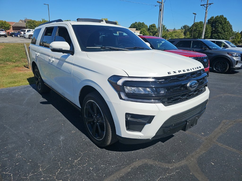 Used 2024 Ford Expedition Limited AWD/4WD image 6