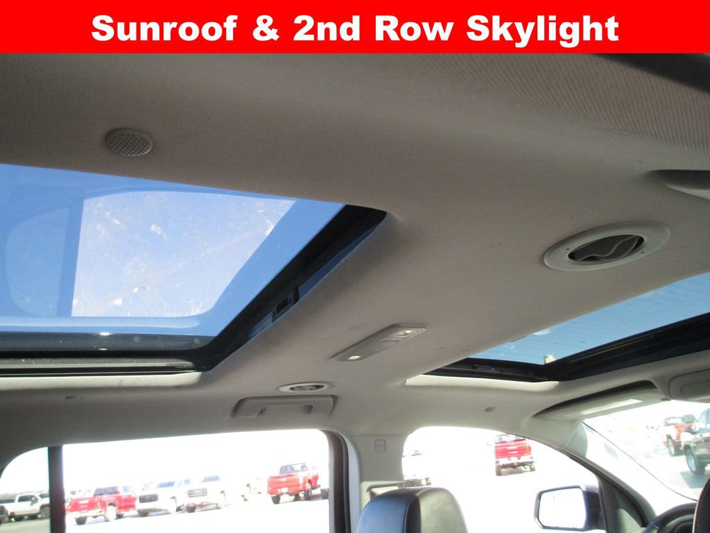 Used 2023 GMC Acadia SLT w/ Elevation Edition image 14