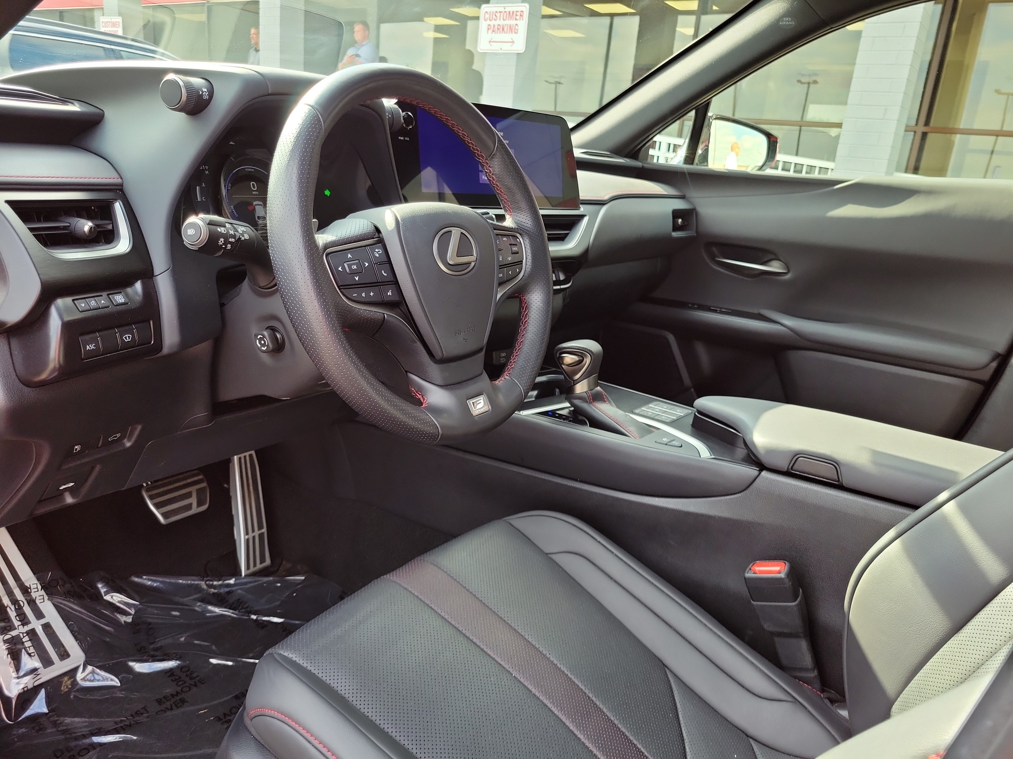 Used 2023 Lexus UX 250h F Sport AWD/4WD image 19