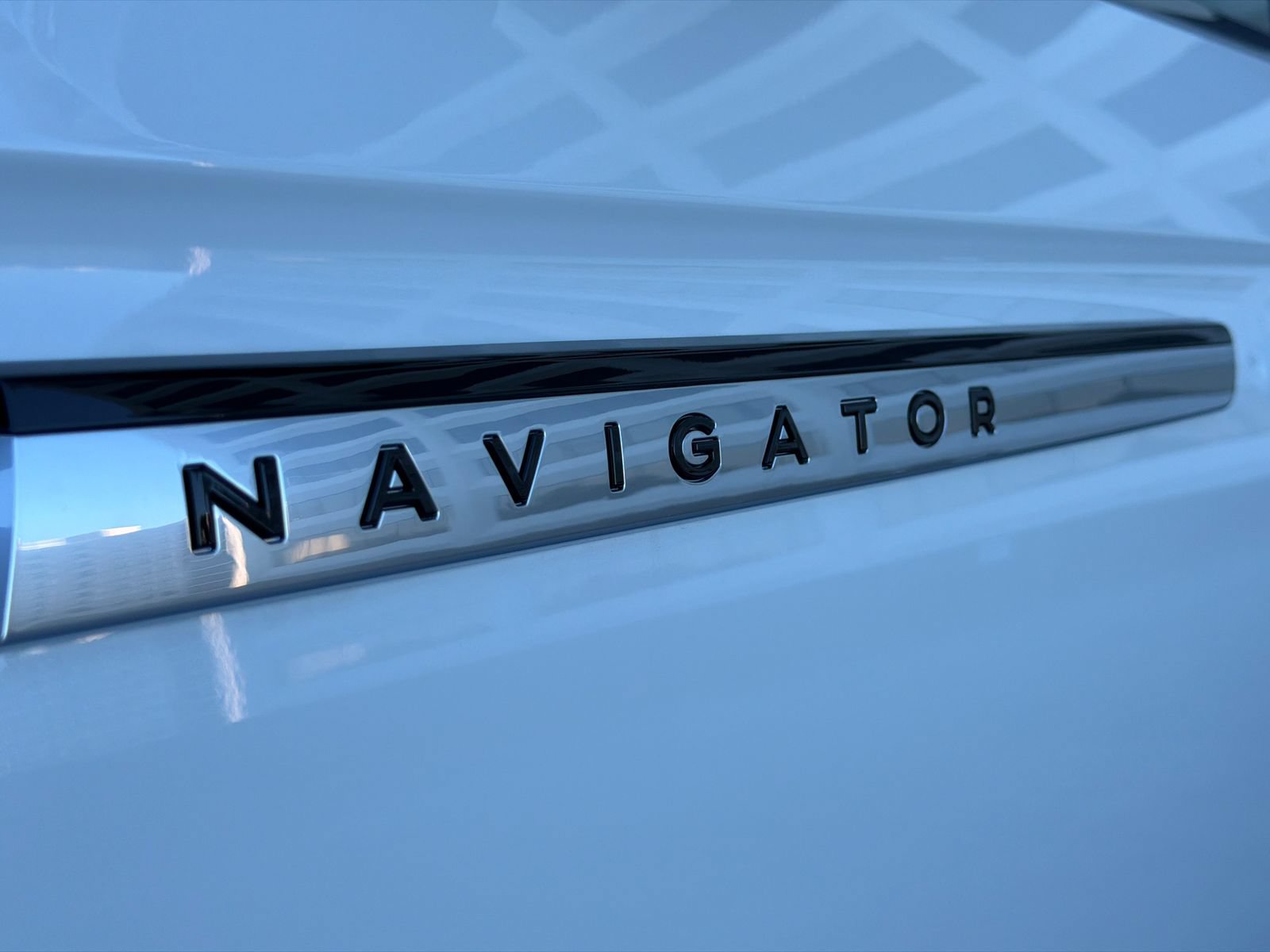 New 2026 Lincoln Navigator Reserve AWD/4WD image 16