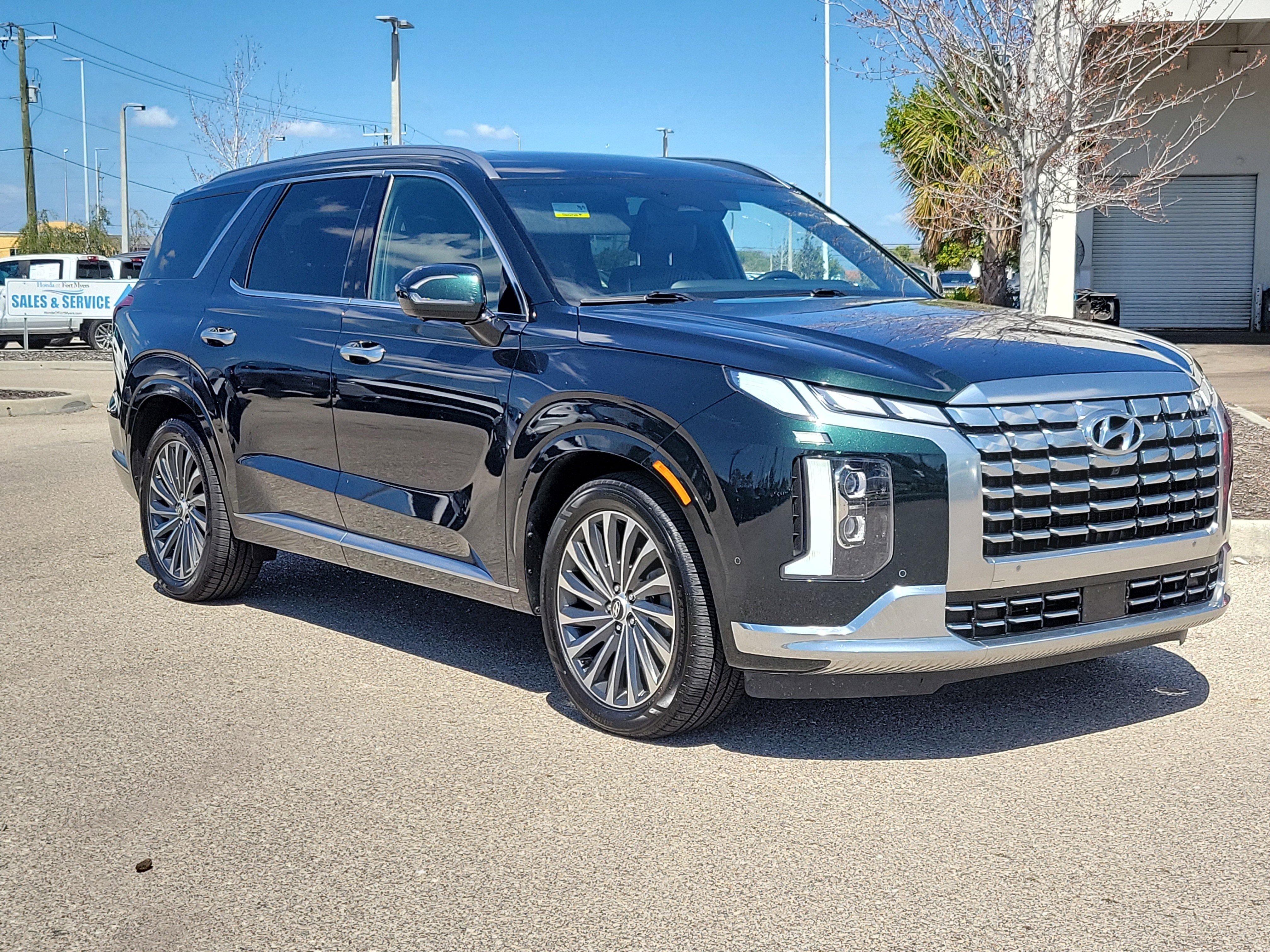 Used 2024 Hyundai Palisade Calligraphy image 33