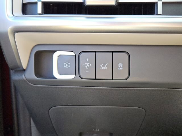 Used 2025 Hyundai Santa Fe SEL image 25