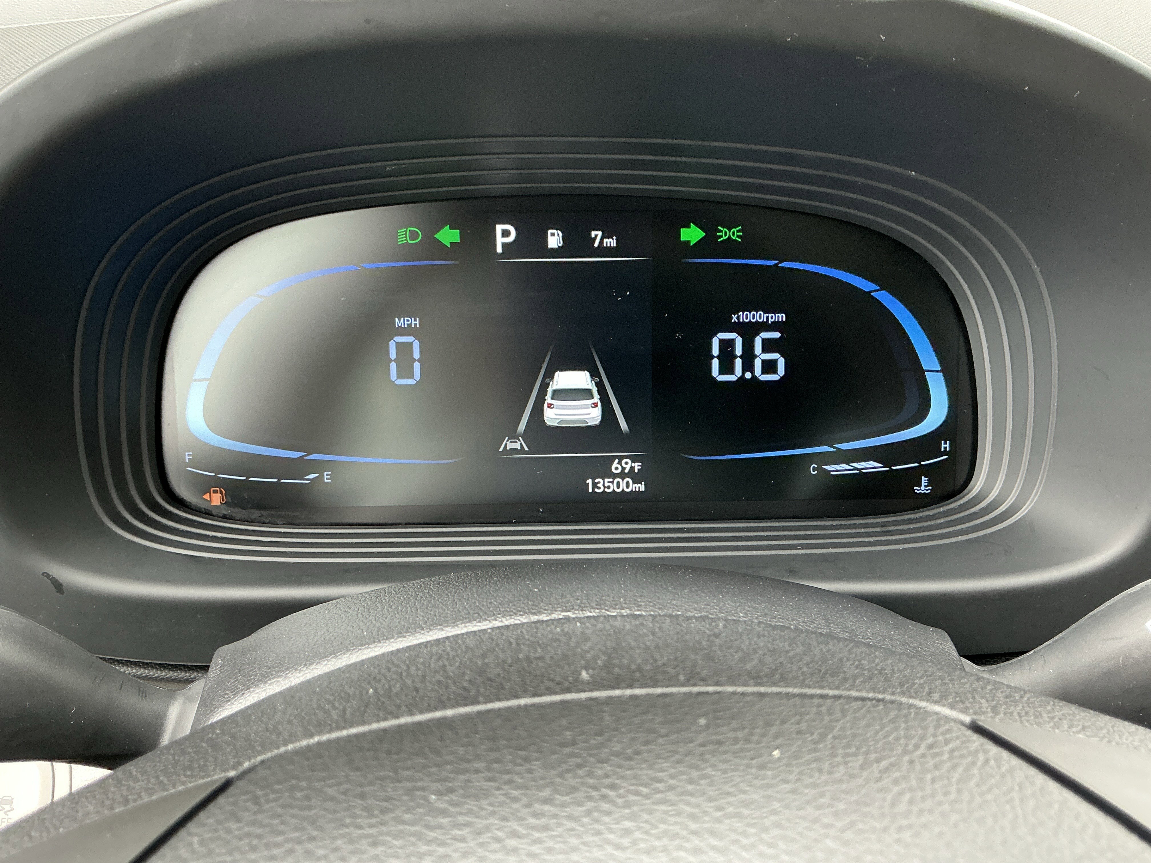 Used 2023 Hyundai Venue SEL image 8