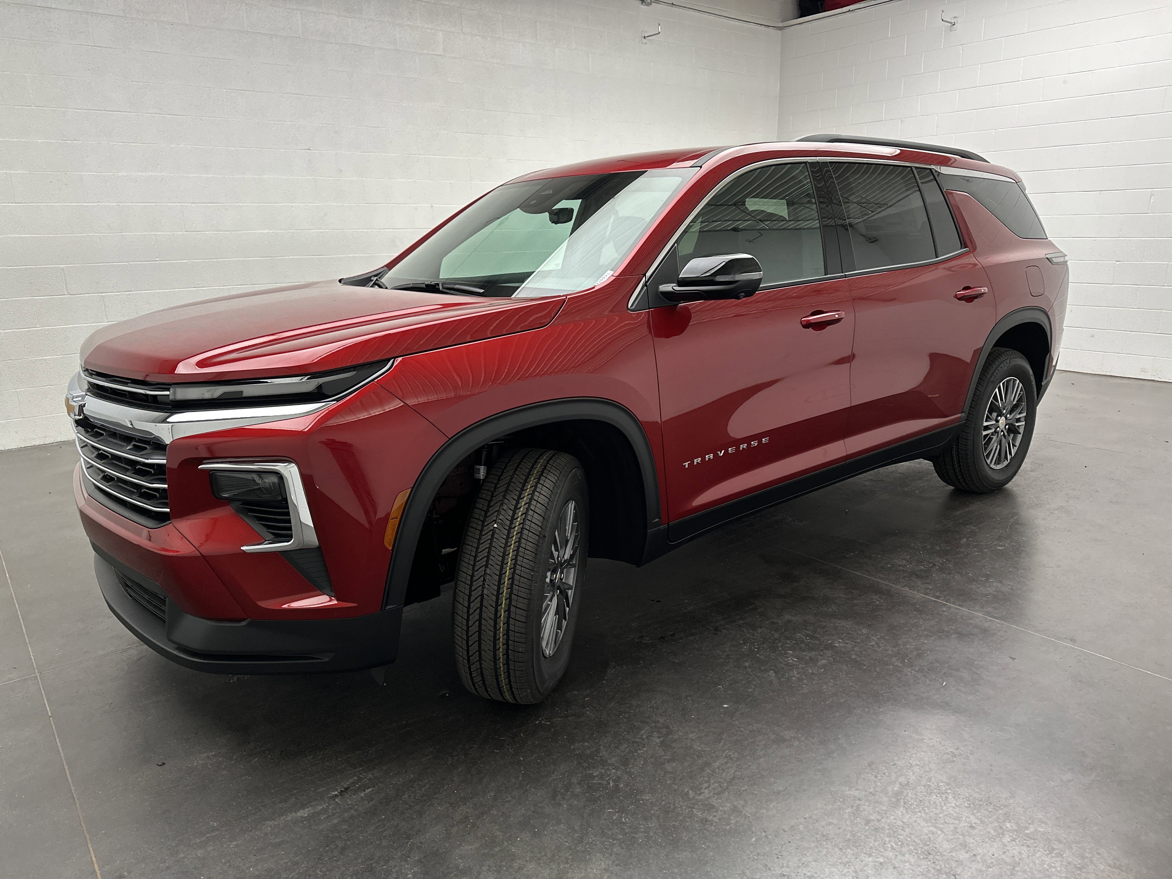 New 2026 Chevrolet Traverse LT w/ Driver Confidence Package image 4