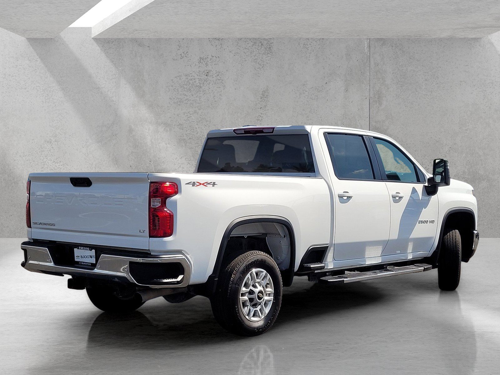 Used 2025 Chevrolet Silverado 2500 LT w/ Safety Package AWD/4WD image 5