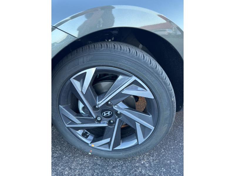 New 2025 Hyundai Elantra Sport image 27
