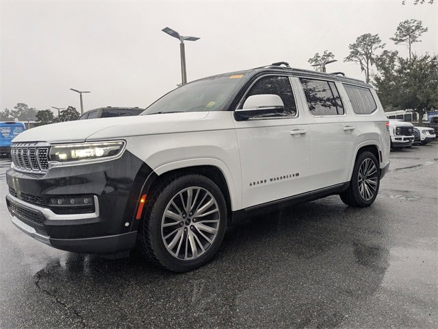 Used 2022 Jeep Grand Wagoneer Series III w/ Rear Seat Video Group 1 image 5