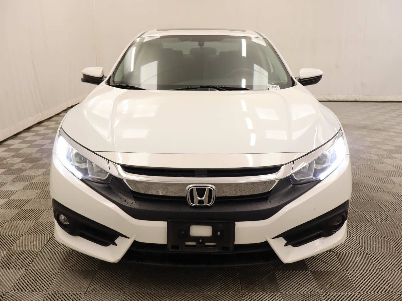 Used 2018 Honda Civic EX-T image 4