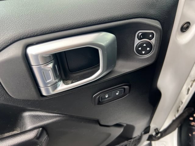 Used 2020 Jeep Wrangler Sport AWD/4WD image 11