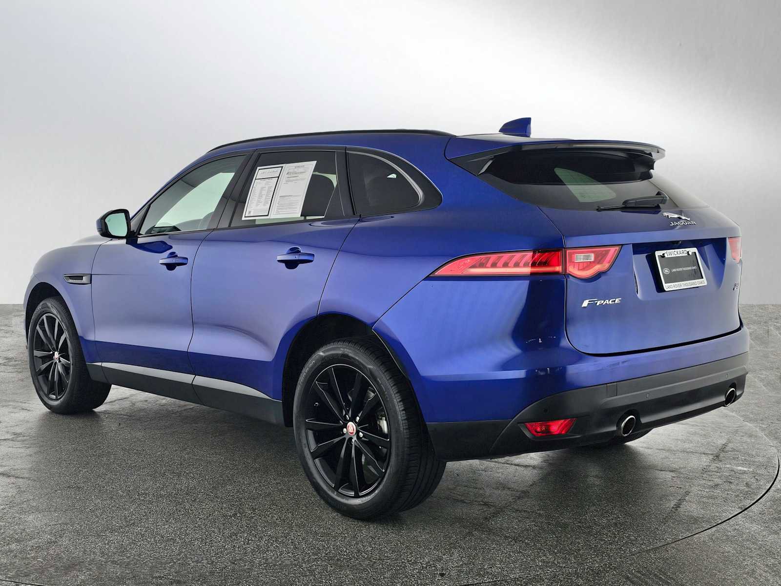 Used 2019 Jaguar F-PACE Prestige image 5