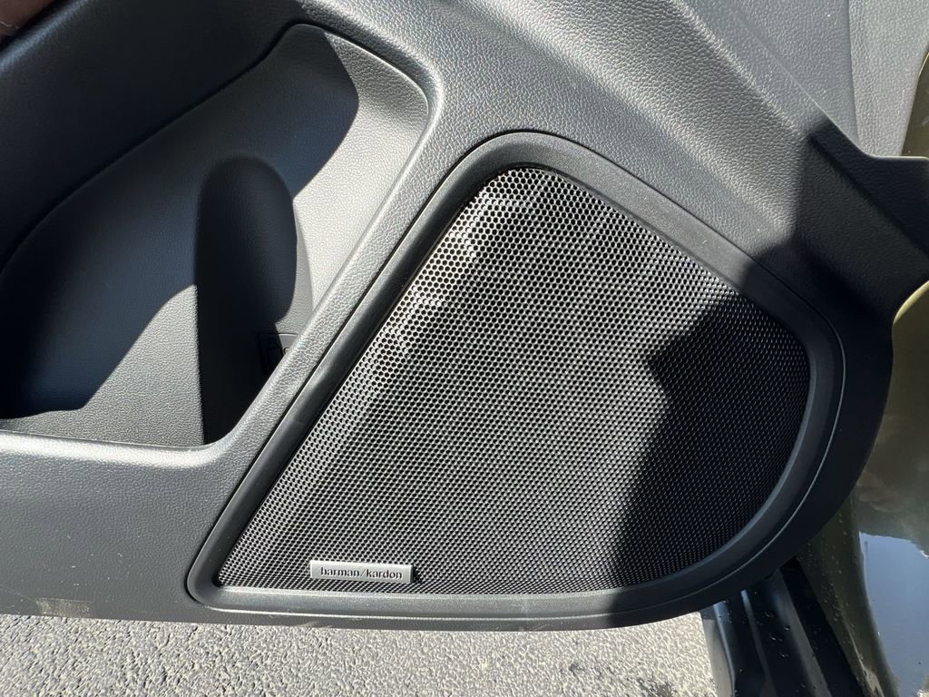 New 2025 Subaru Outback Touring XT image 25