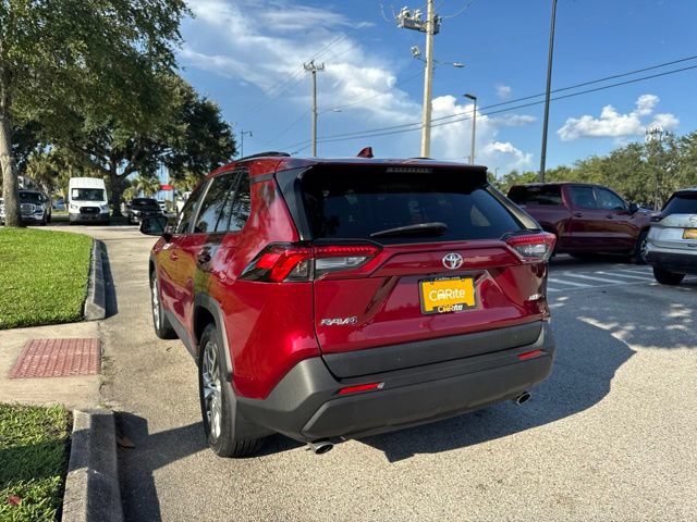 Used 2020 Toyota RAV4 XLE Premium FWD image 5