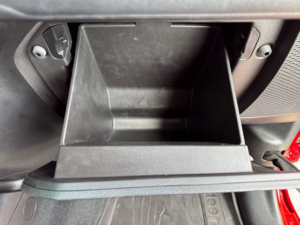 Used 2022 Jeep Gladiator Rubicon w/ Cold Weather Group image 32