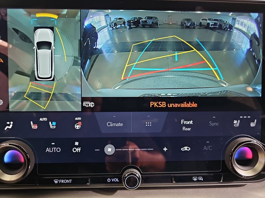 New 2026 Lexus TX 500h AWD image 24