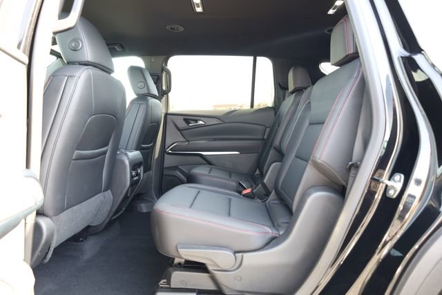 Used 2025 Chevrolet Traverse Z71 w/ Driver Confidence Package image 26