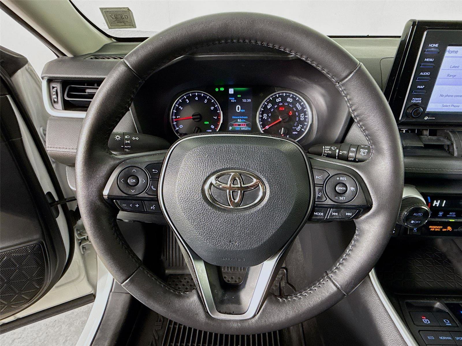 Used 2022 Toyota RAV4 XLE w/ Convenience Package image 13