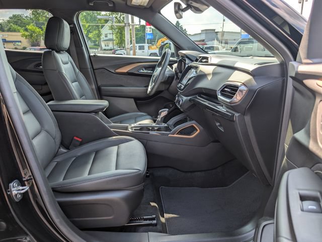 Used 2023 Chevrolet TrailBlazer ACTIV w/ Sun and Liftgate Package AWD/4WD image 12