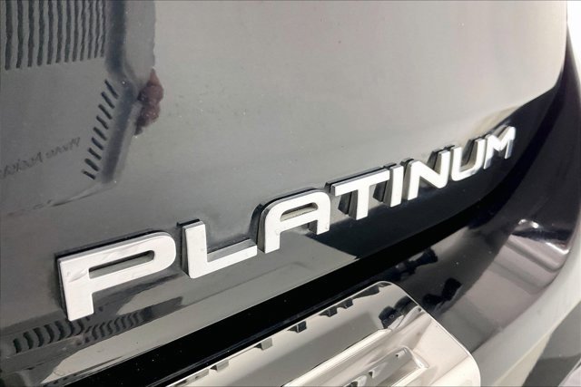 Used 2021 Toyota Highlander Platinum image 7