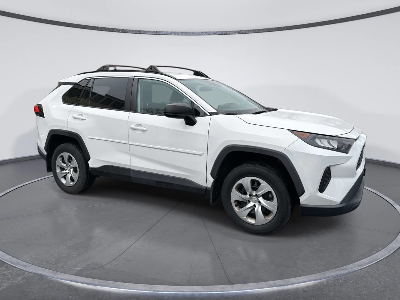 Used 2021 Toyota RAV4 LE w/ Carpet Mat Package (TMS) AWD/4WD image 6