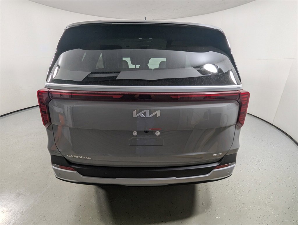 New 2025 Kia Carnival EX image 6