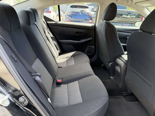 Used 2024 Nissan Sentra SV FWD image 13