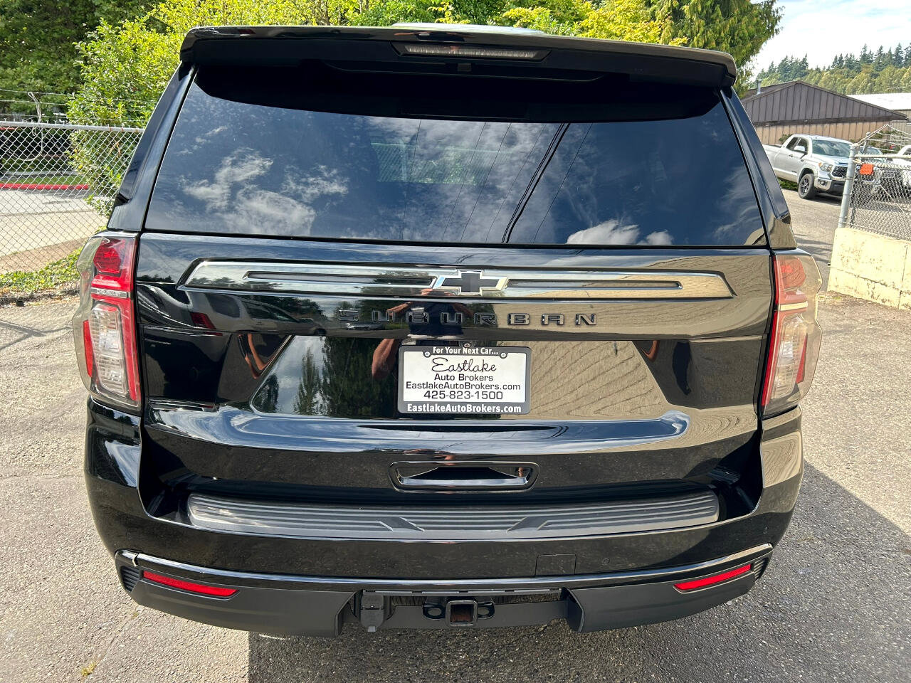 Used 2021 Chevrolet Suburban Z71 w/ Z71 Off-Road Package image 6