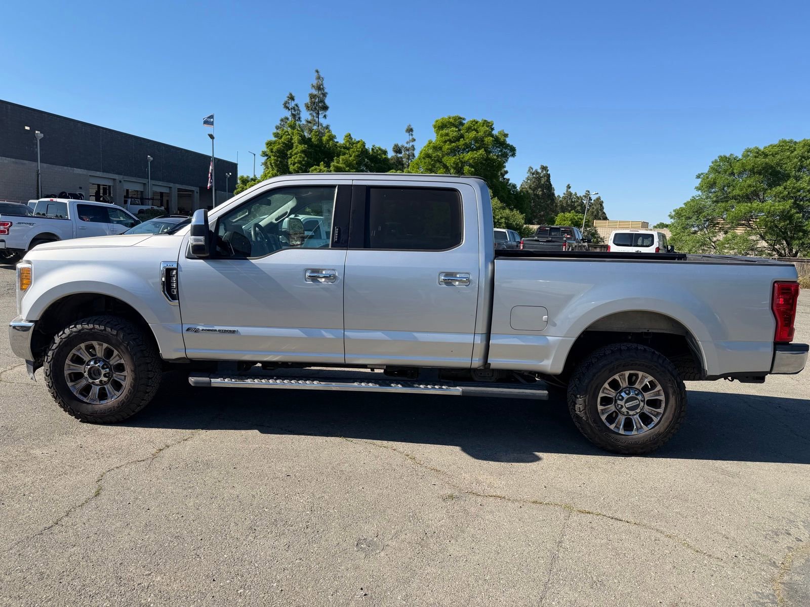 Used 2017 Ford F250 XLT w/ XLT Premium Package image 2