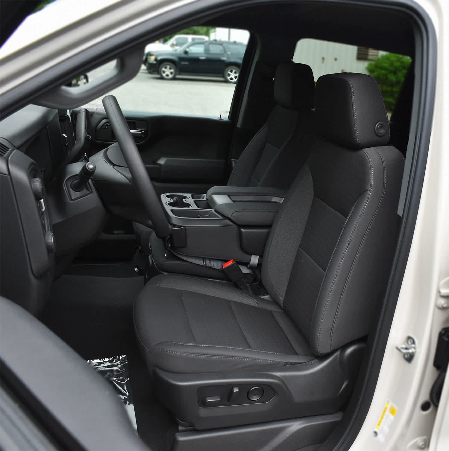 New 2026 Chevrolet Silverado 1500 Custom w/ Turbomax Blackout Package AWD/4WD image 9