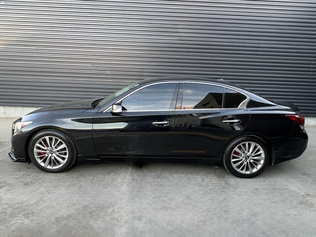 Used 2021 INFINITI Q50 Luxe w/ Cargo Package image 9