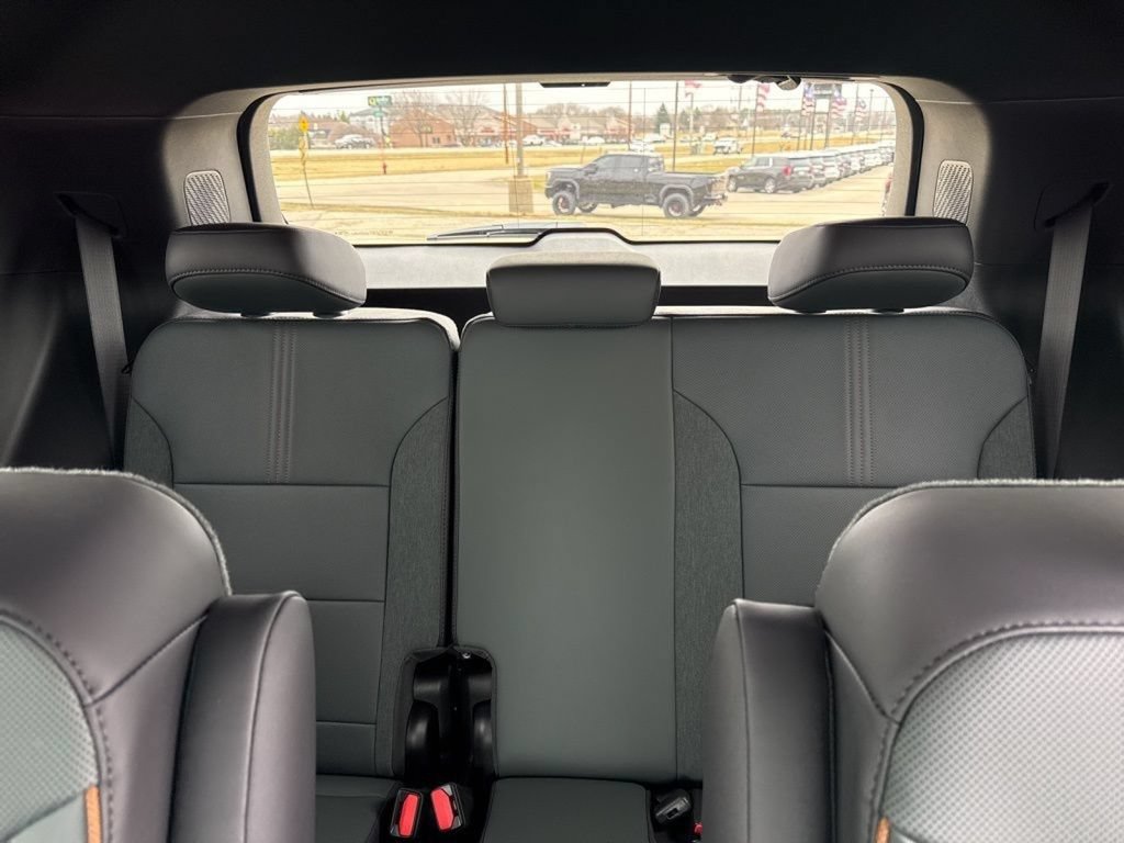 New 2026 GMC Acadia AT4 w/ Luxury Package AWD/4WD image 35