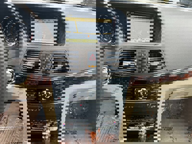 Used 2011 Mercedes-Benz E 550 Cabriolet image 13