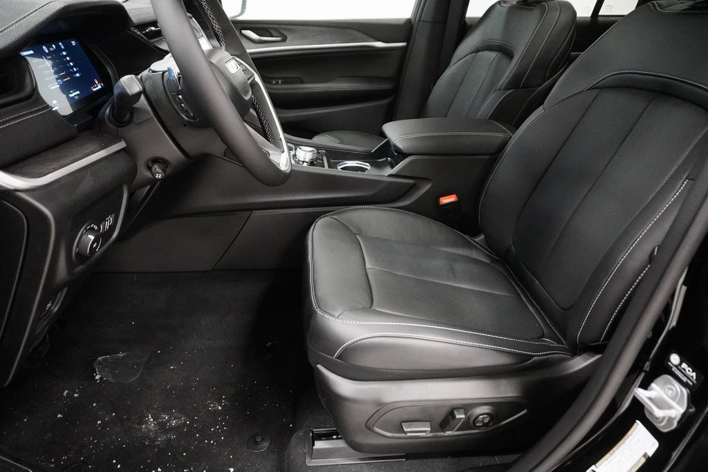 New 2026 Jeep Grand Cherokee Limited image 12