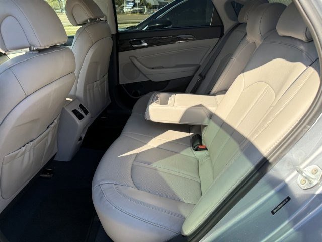 Used 2017 Hyundai Sonata Limited image 16