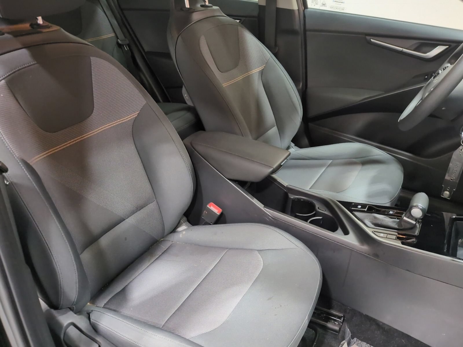 Certified 2024 Kia Niro LX FWD image 10