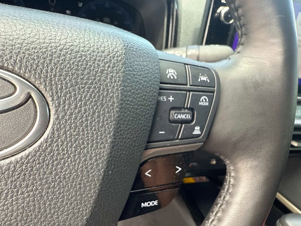 Used 2025 Toyota Camry XSE FWD image 25