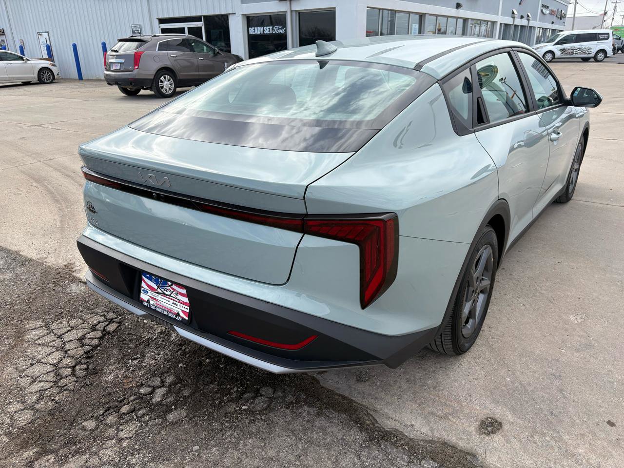 Used 2025 Kia K4 LXS FWD image 3