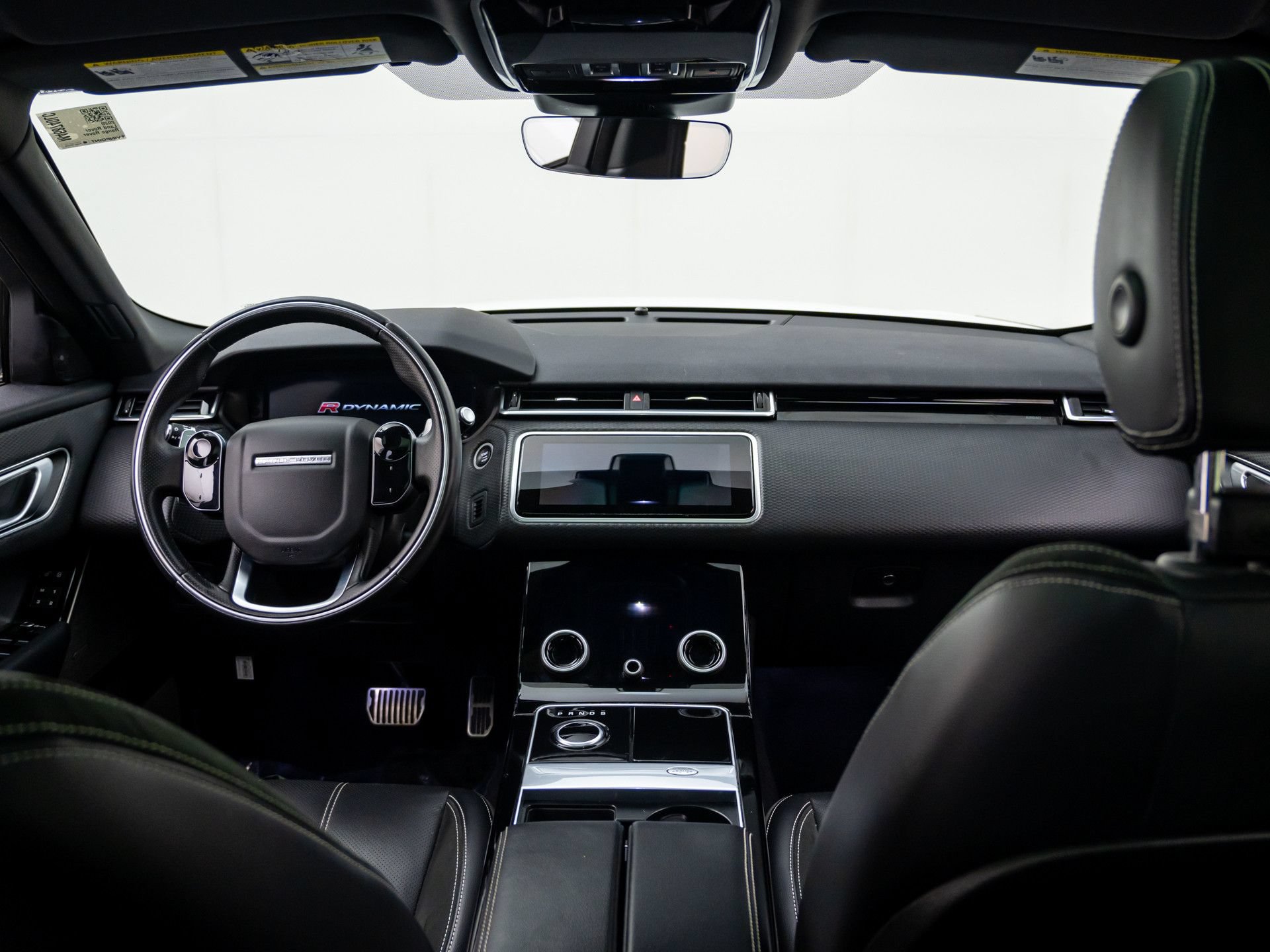 Used 2020 Land Rover Range Rover Velar R-Dynamic S AWD/4WD image 10