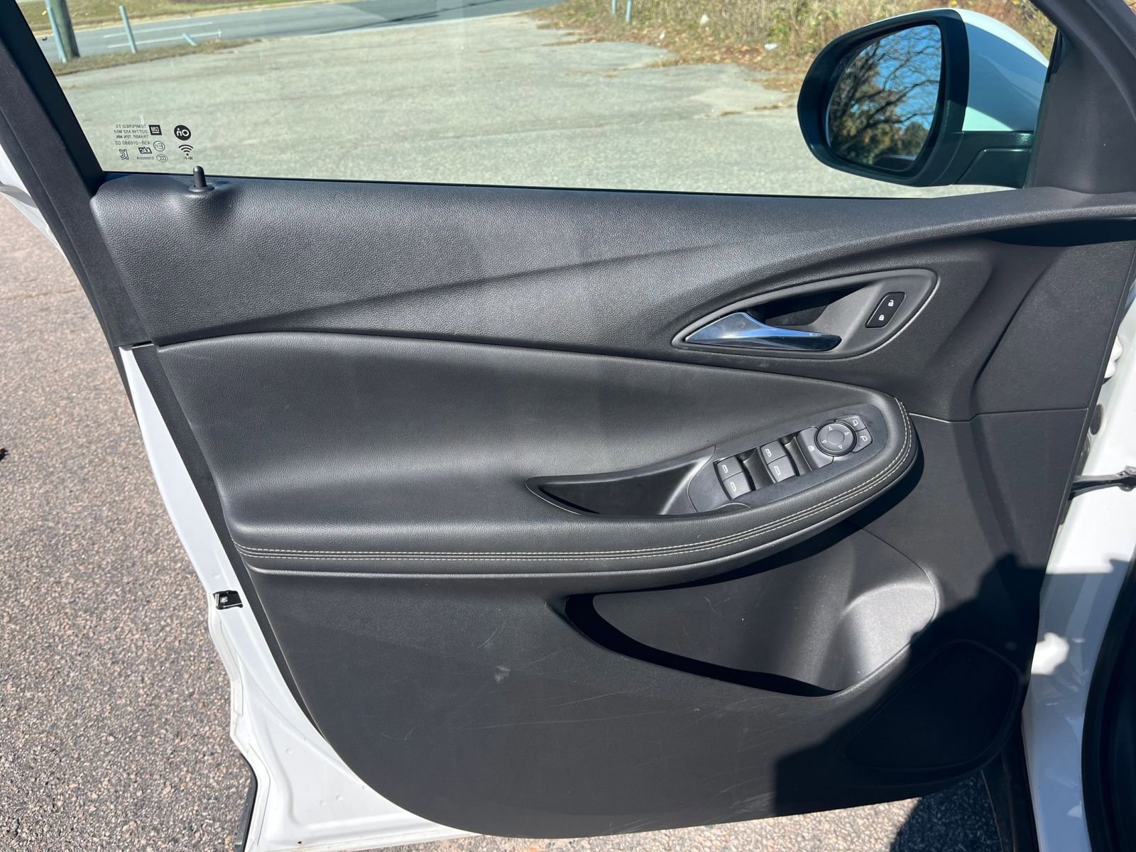 Used 2025 Buick Encore GX Preferred image 18