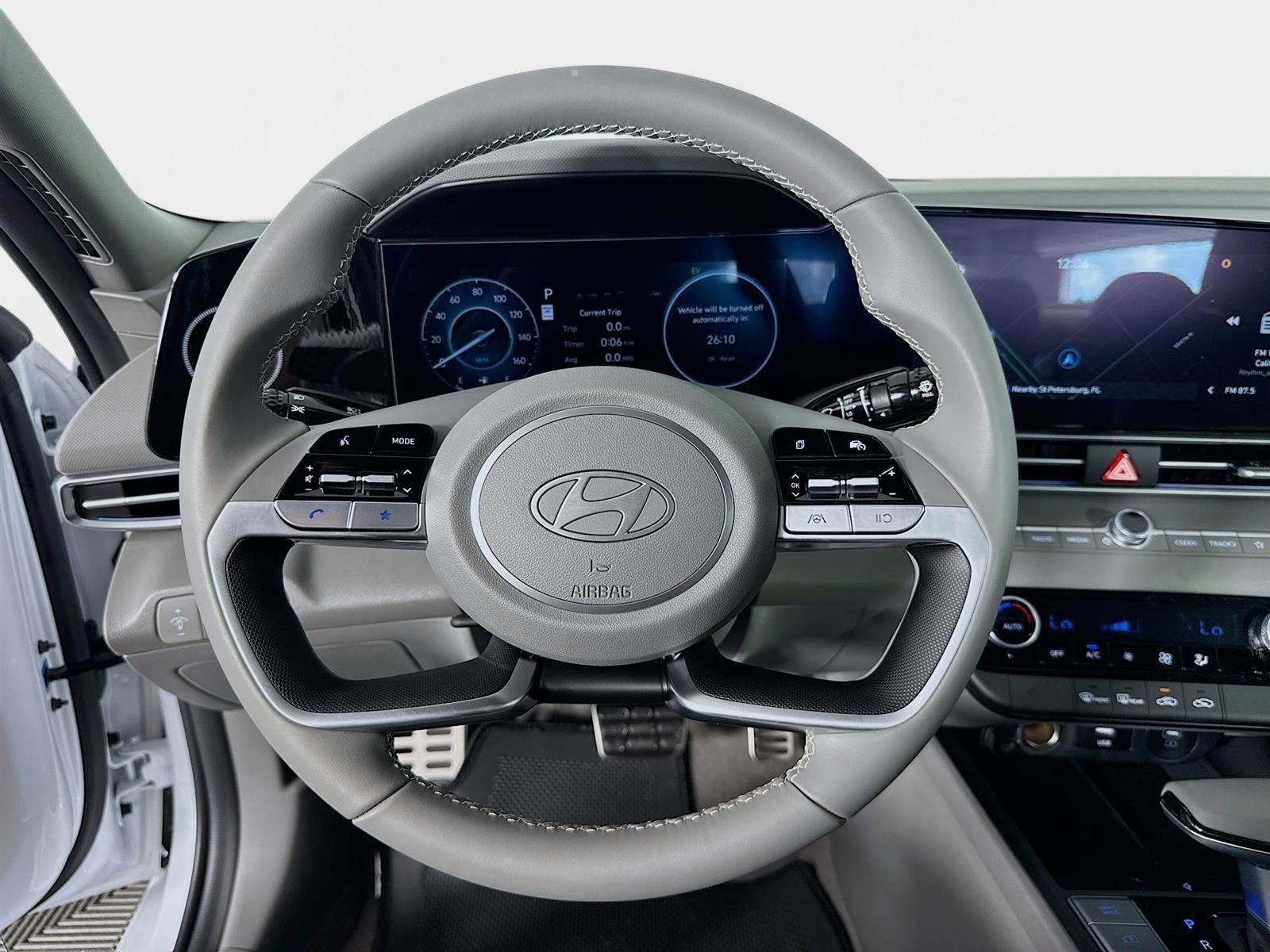 New 2025 Hyundai Elantra SEL w/ Cargo Package FWD image 12