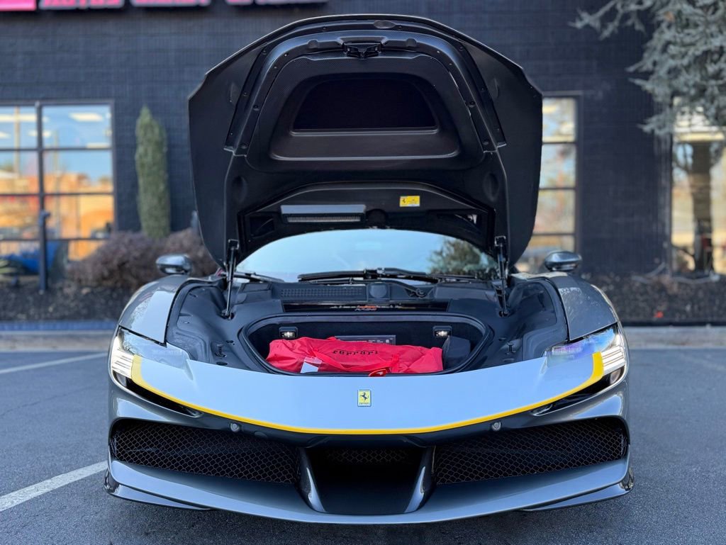 Used 2021 Ferrari SF90 Stradale image 6
