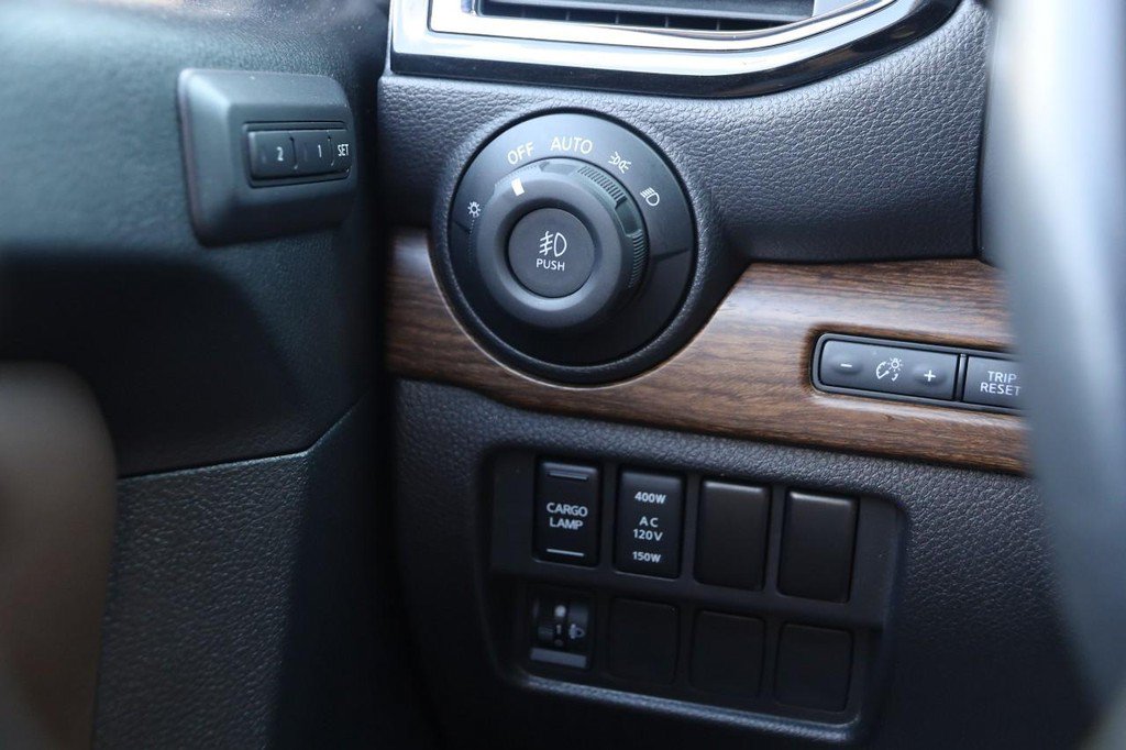 Used 2023 Nissan Titan Platinum Reserve w/ Moonroof Package AWD/4WD image 21